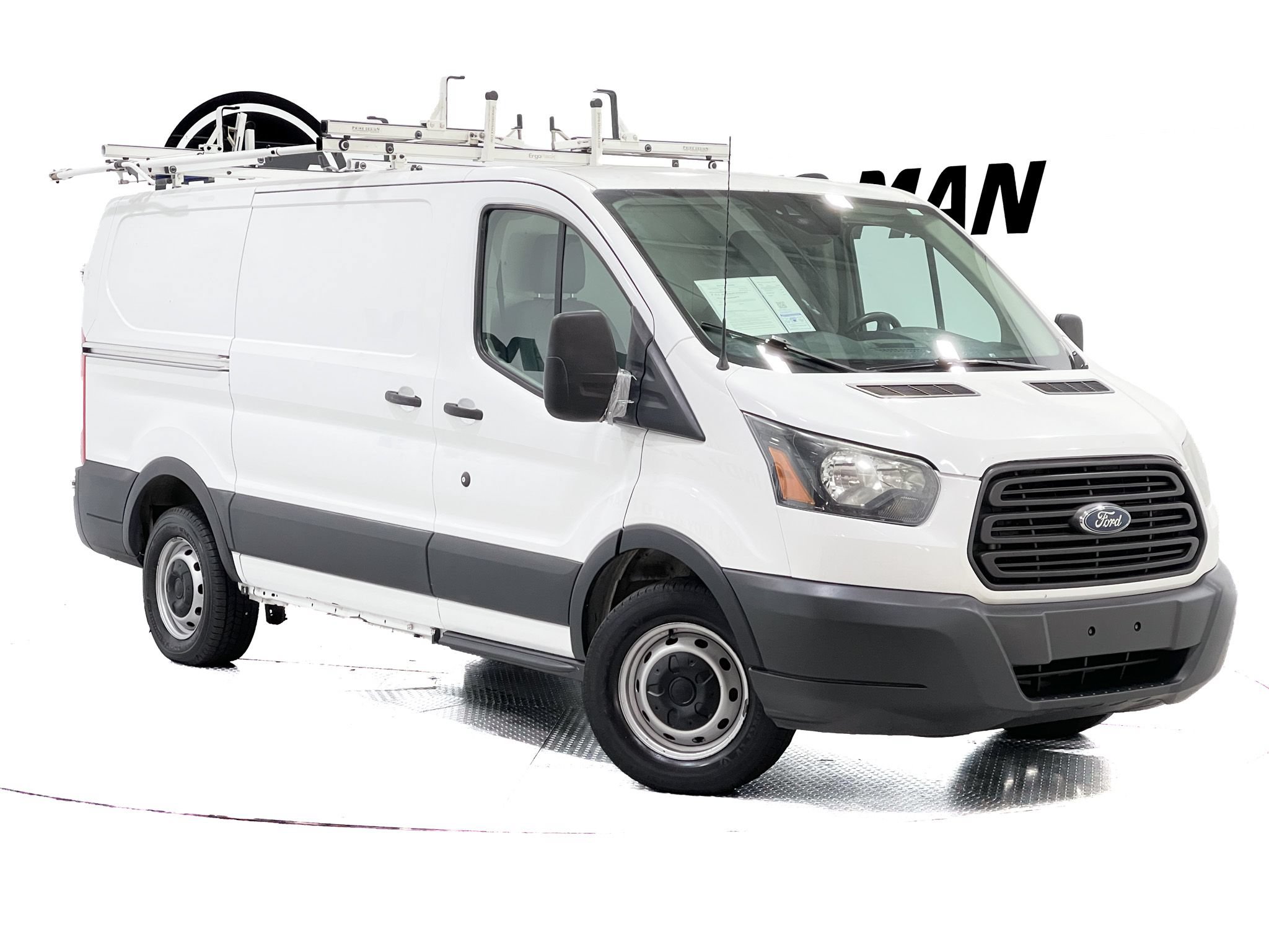 Used 2016 Ford Transit 150 130 Low Roof RWD image 2