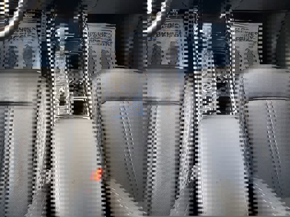 Used 2023 Kia Sorento SX Prestige image 22