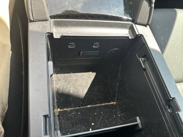 Used 2024 MAZDA MAZDA3 s FWD image 17