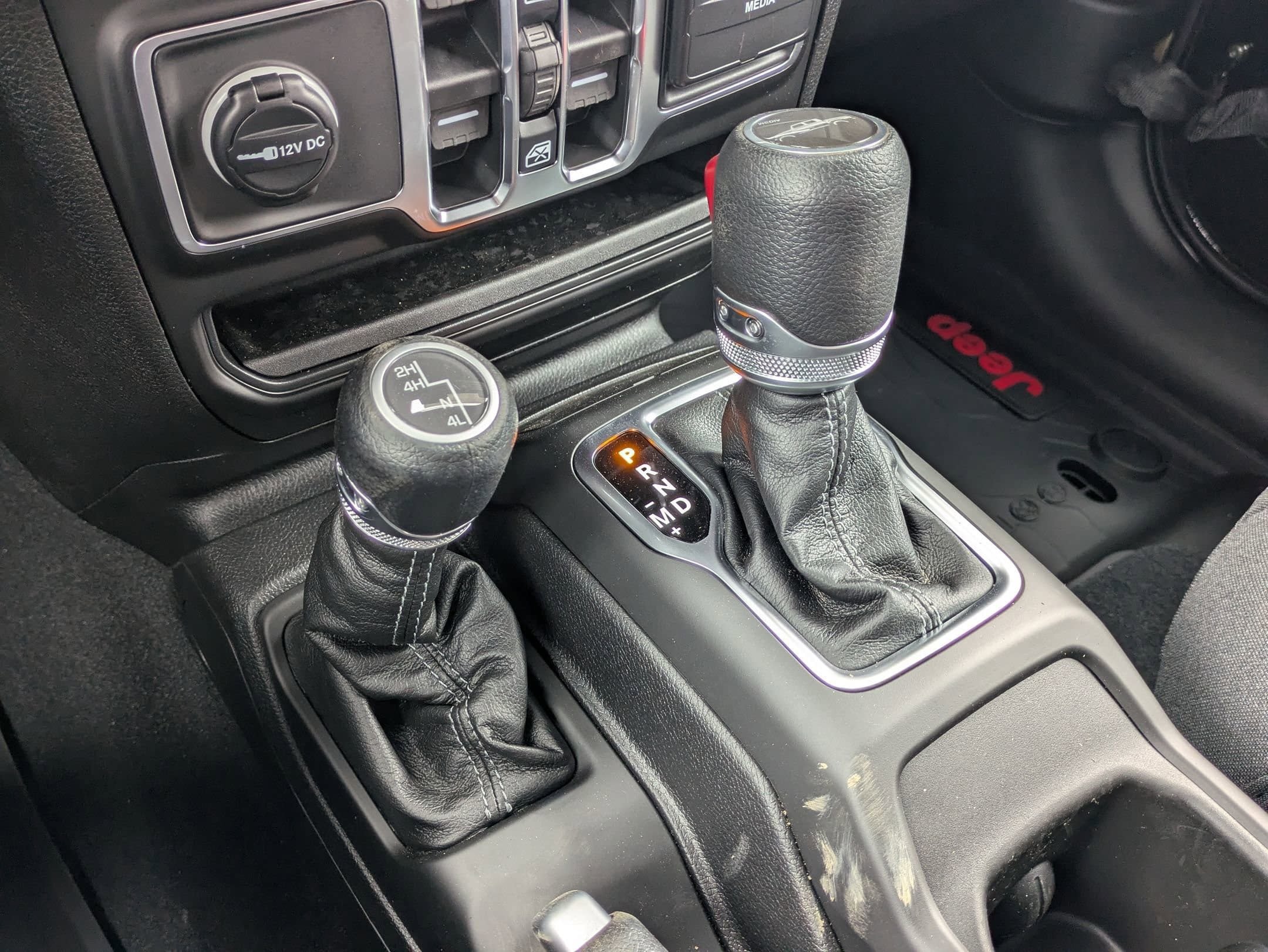 New 2026 Jeep Gladiator Sport AWD/4WD image 15