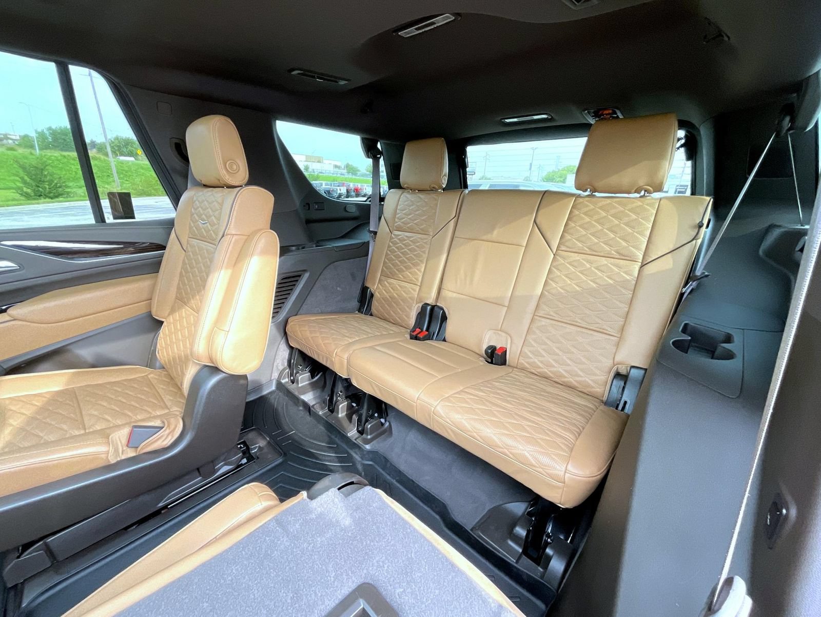 Certified 2021 Cadillac Escalade Sport w/ Driver Assist Tech Package AWD/4WD image 20
