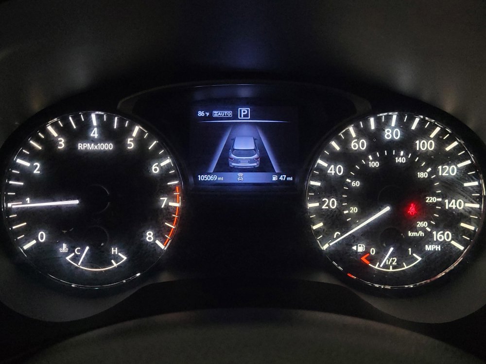 Used 2019 Nissan Pathfinder S AWD/4WD image 23