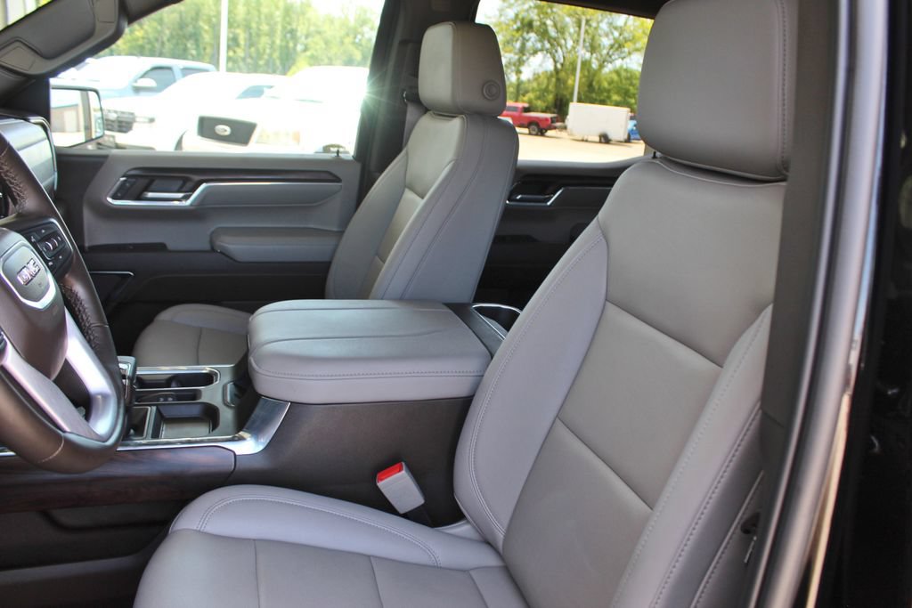 Used 2024 GMC Sierra 1500 SLT w/ SLT Premium Plus Package AWD/4WD image 23