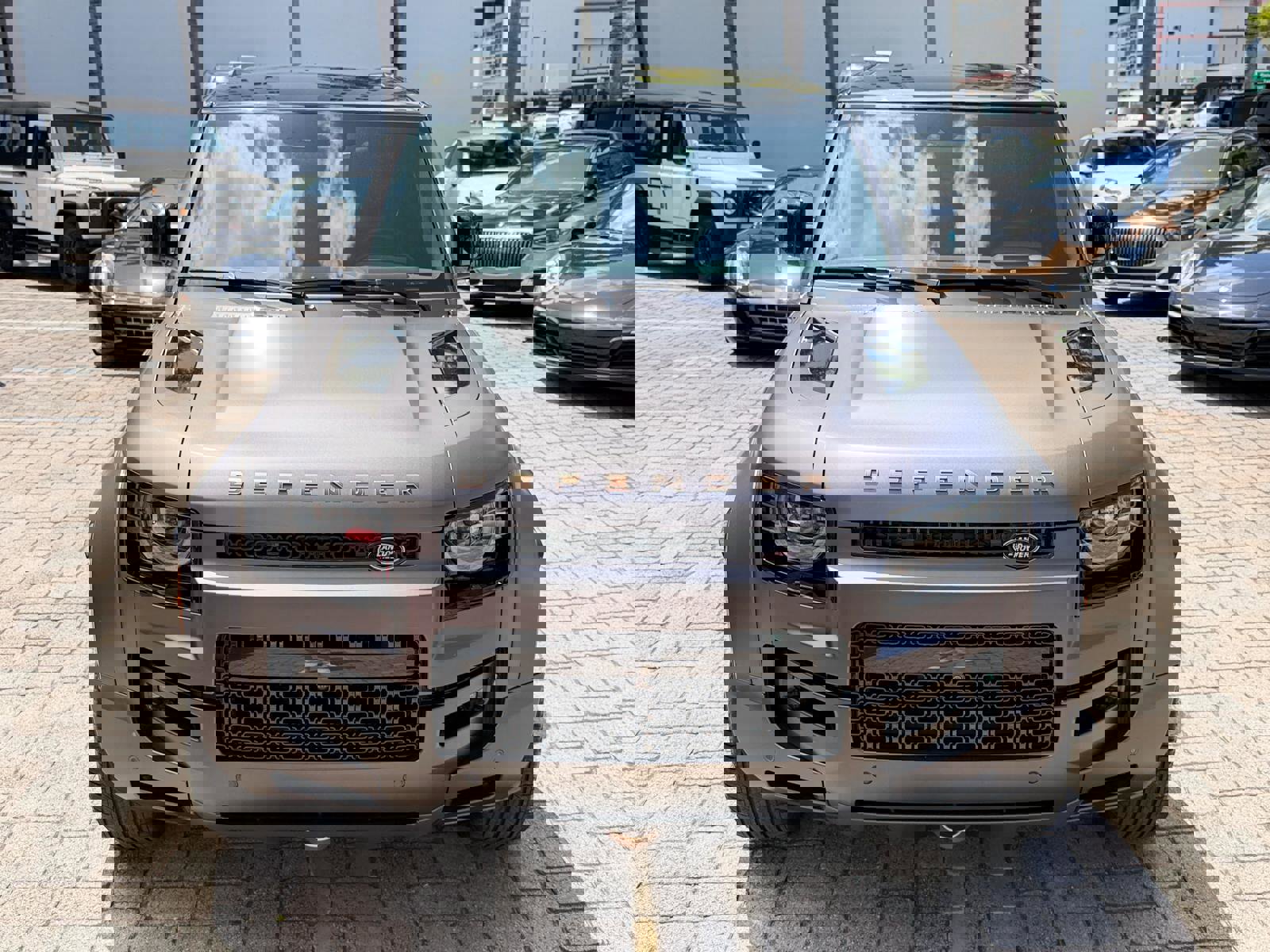 Used 2025 Land Rover Defender 110 AWD/4WD image 4