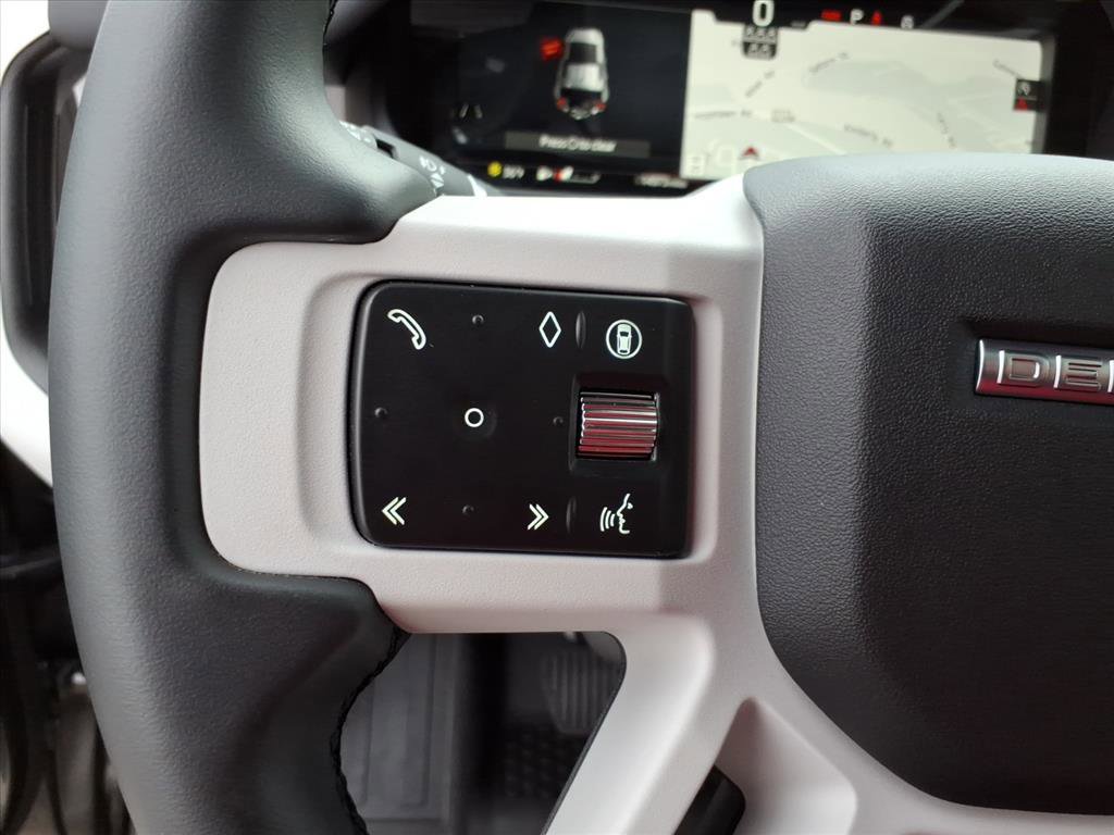 Certified 2025 Land Rover Defender 110 X-Dynamic SE image 16