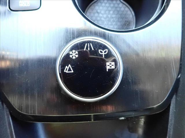 Used 2021 Nissan Rogue SV image 19