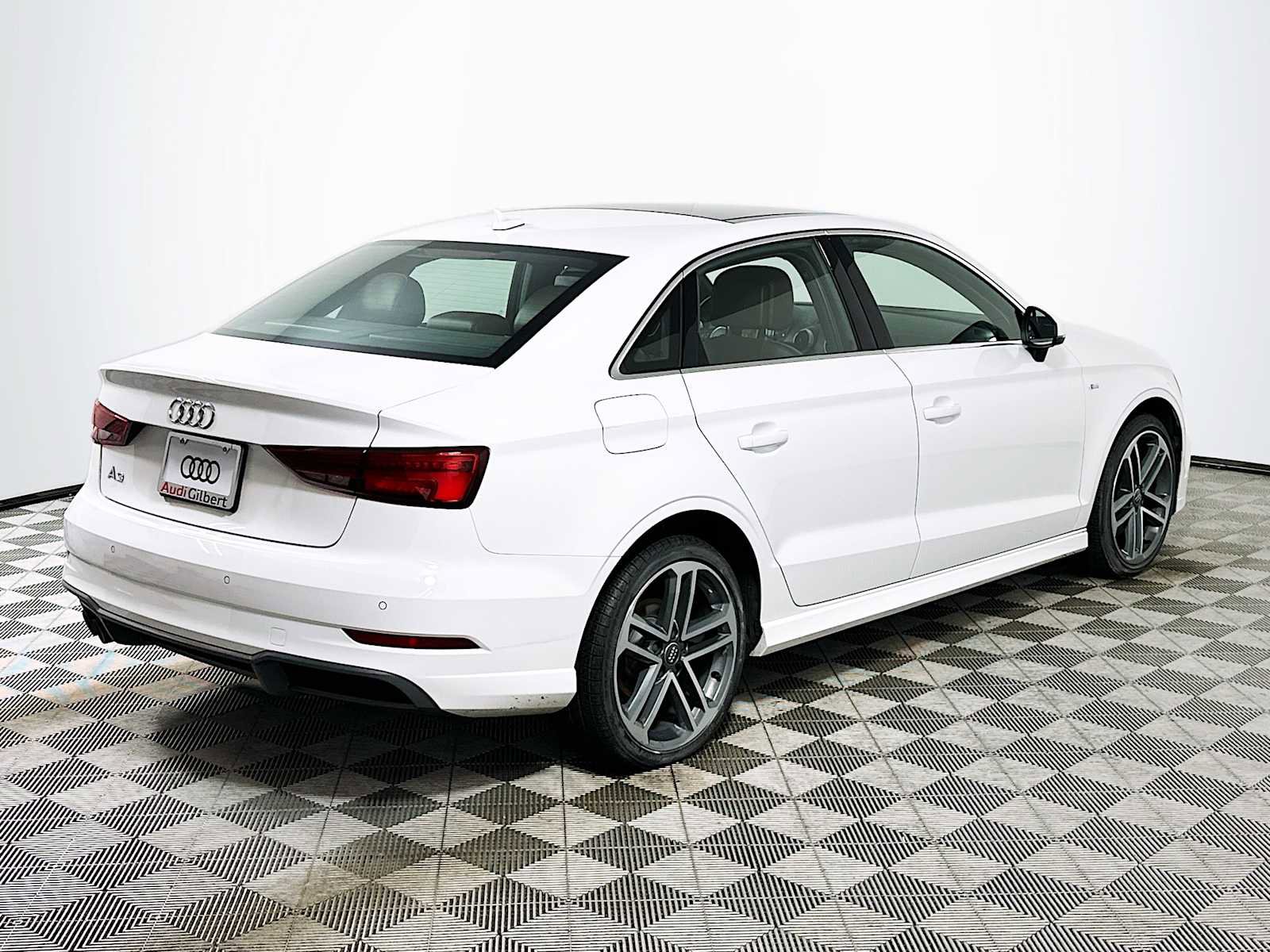 Used 2018 Audi A3 2.0T Premium Plus image 7