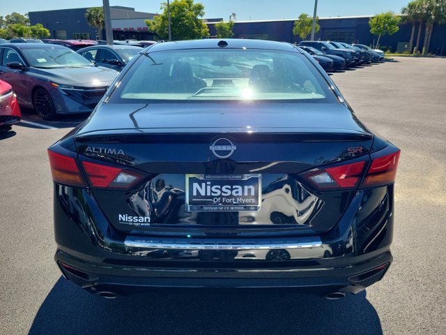 Certified 2025 Nissan Altima 2.5 SR FWD image 3