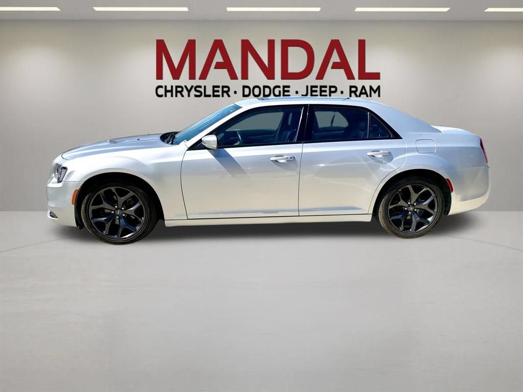 Used 2021 Chrysler 300 S RWD image 8