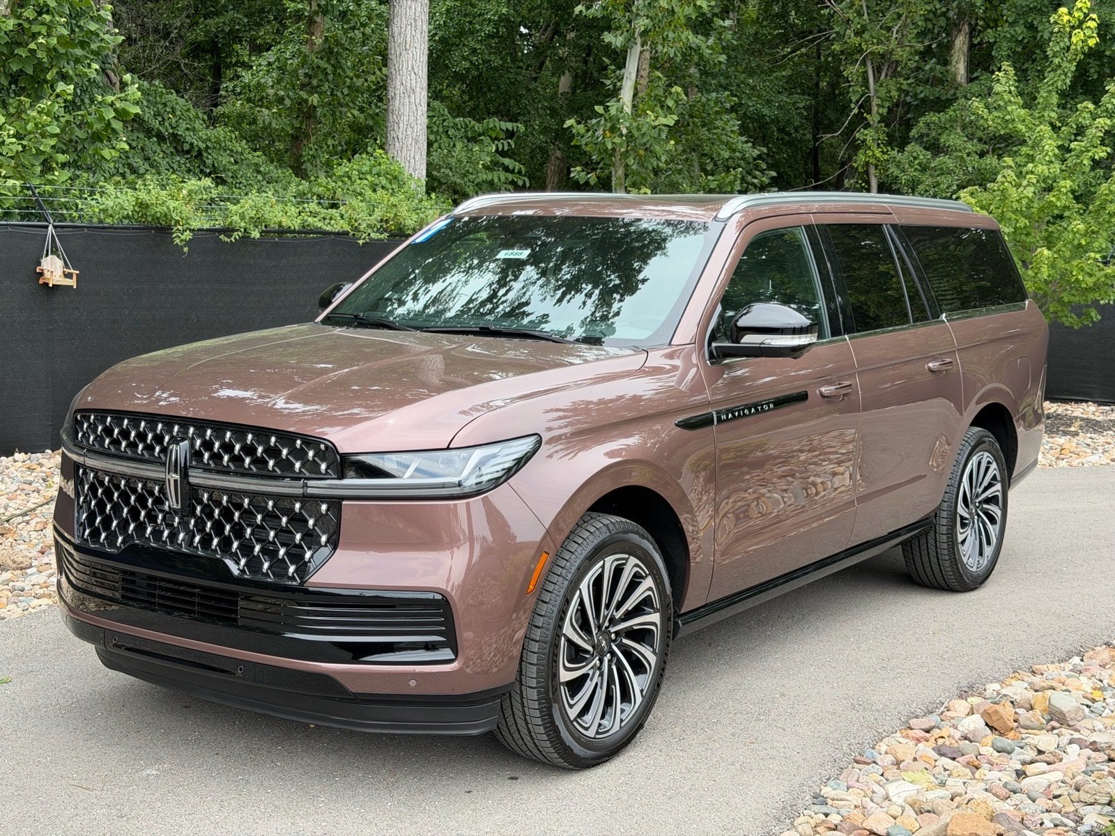 New 2027 Lincoln Navigator L Black Label AWD/4WD image 1