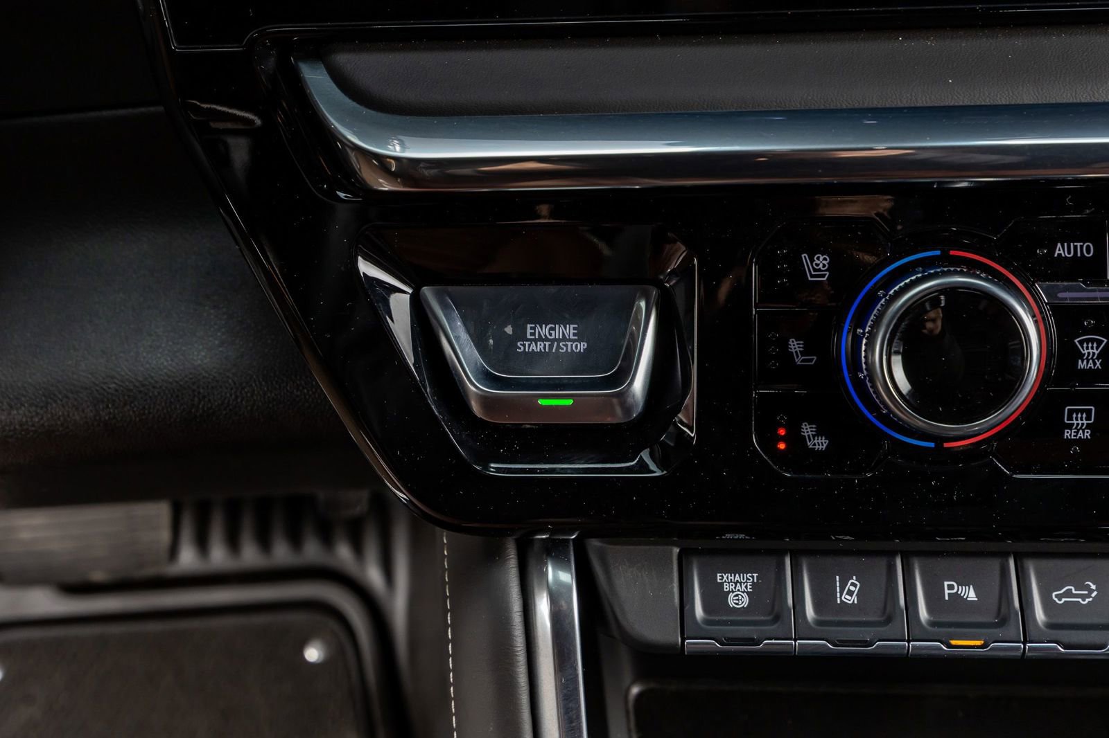 Used 2025 GMC Sierra 2500 Denali Ultimate image 23