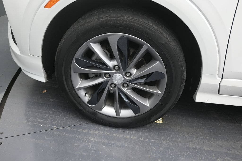 Used 2022 Buick Encore GX Select w/ Sport Touring Package FWD image 9