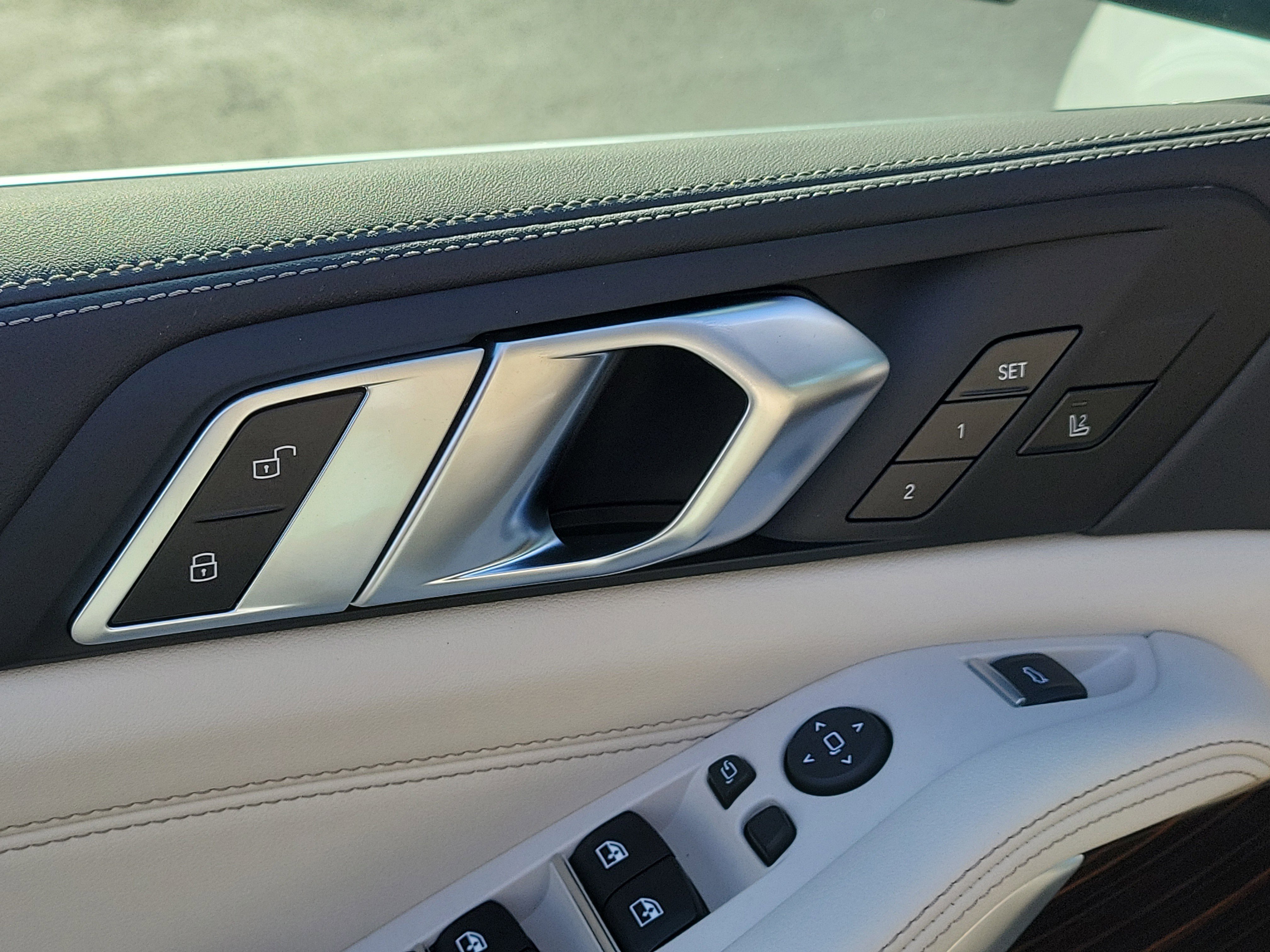 New 2026 BMW X5 sDrive40i w/ Climate Comfort Package image 15