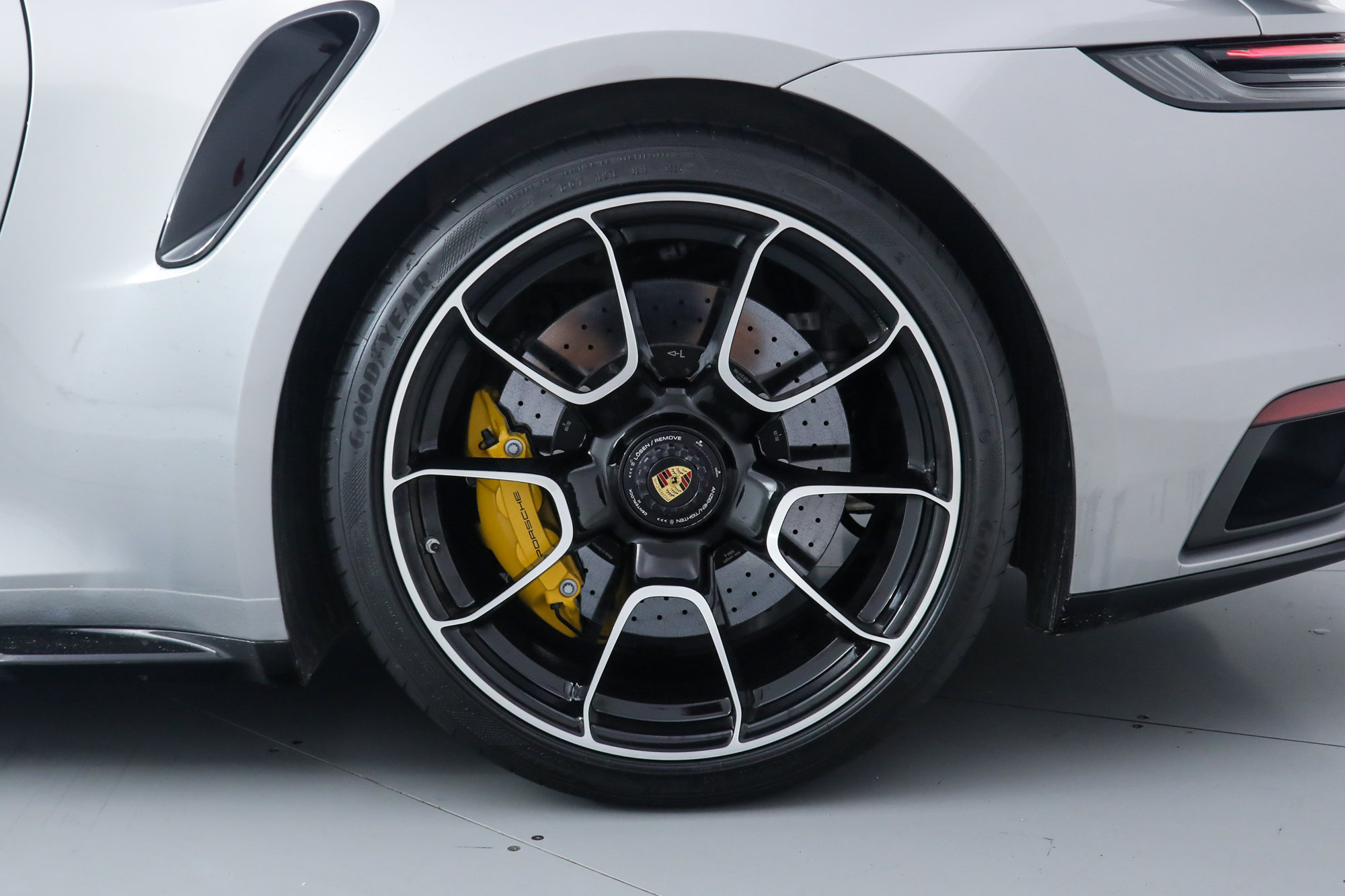 Used 2024 Porsche 911 Turbo S AWD/4WD image 38