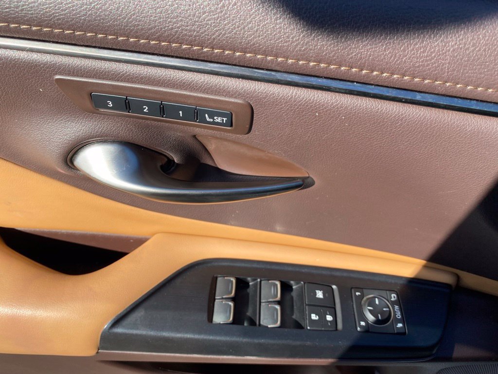 Used 2021 Lexus ES 250 w/ Premium Package AWD/4WD image 21