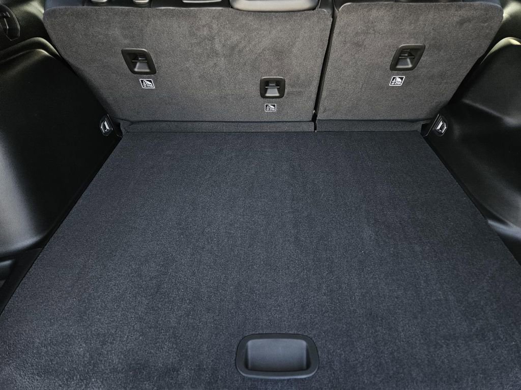 New 2025 Jeep Grand Cherokee Altitude image 10