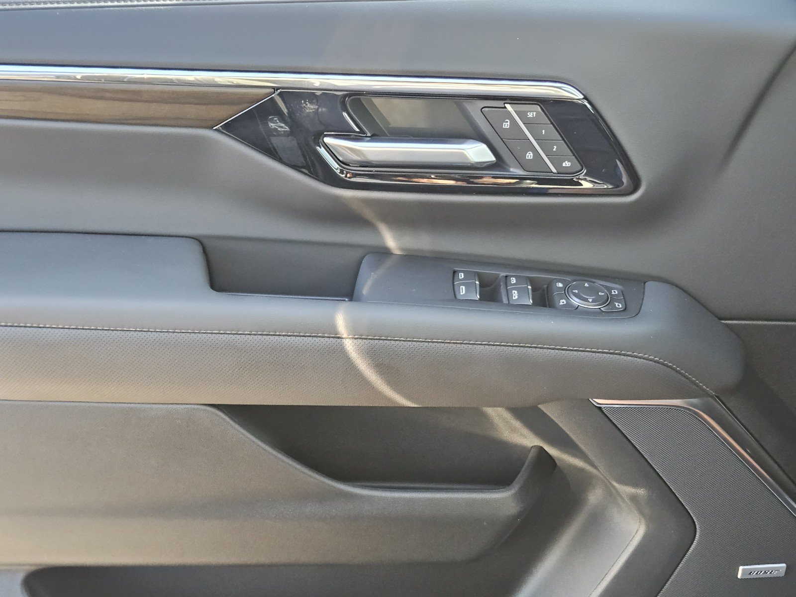 New 2026 Chevrolet Tahoe High Country w/ Sun And Tow Package RWD image 16