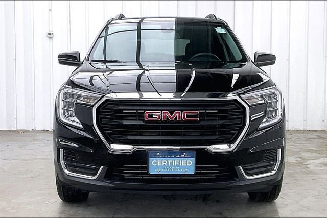 Certified 2022 GMC Terrain SLE w/ Driver Convenience Package image 3