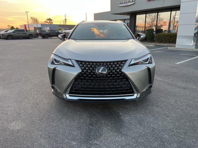 Used 2019 Lexus UX 200 w/ Premium Package image 36