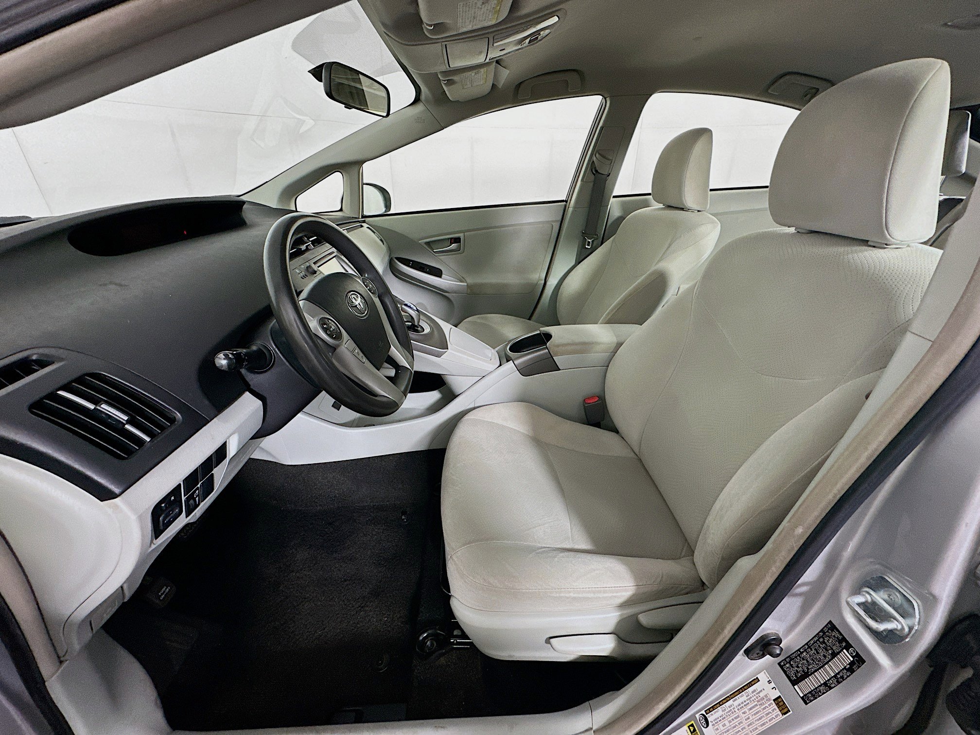 Used 2014 Toyota Prius Two FWD image 13