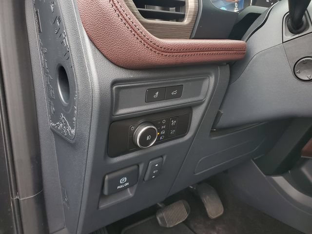 Used 2023 Ford Expedition Max Limited AWD/4WD image 13