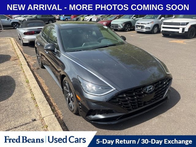 Used 2021 Hyundai Sonata SEL Plus w/ Tech Package image 3