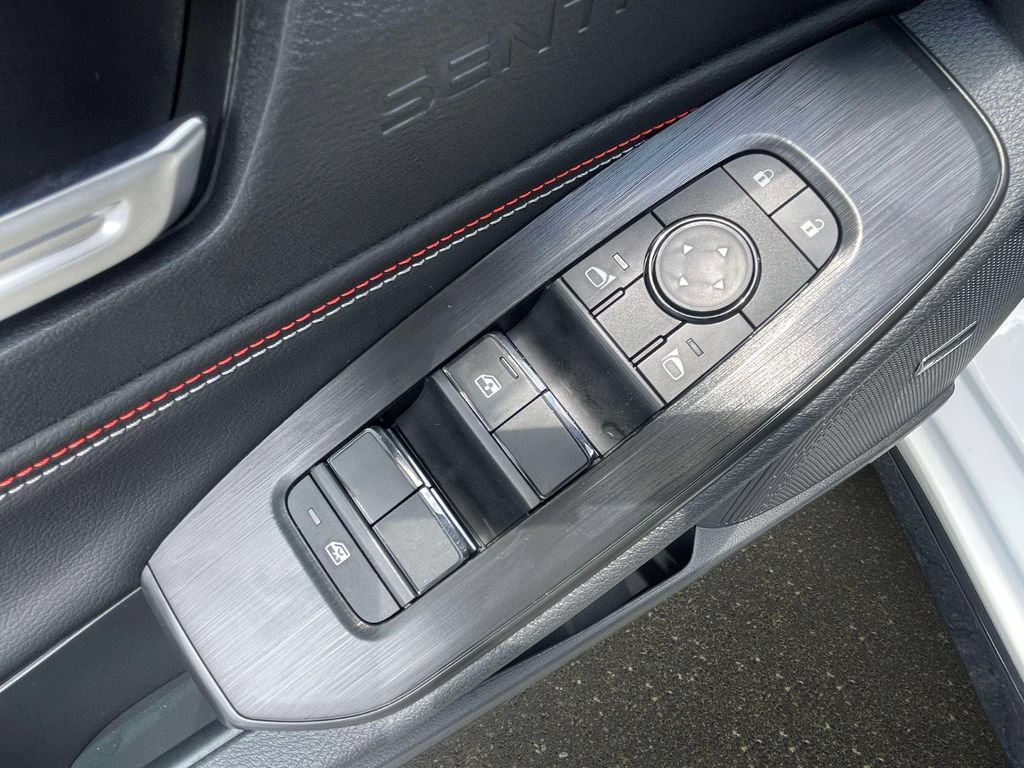 New 2026 Nissan Sentra SR w/ SR Premium Package FWD image 21