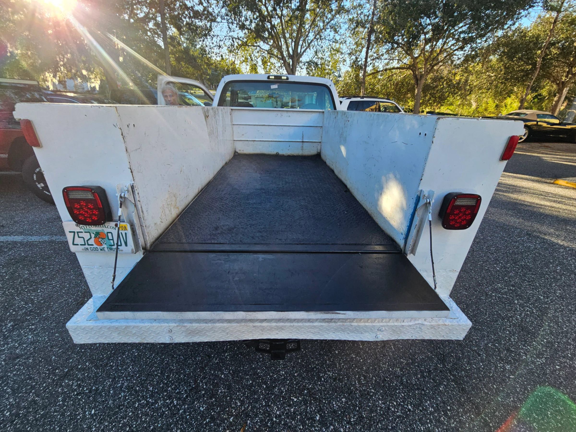 Used 2005 Ford F250 XL image 9