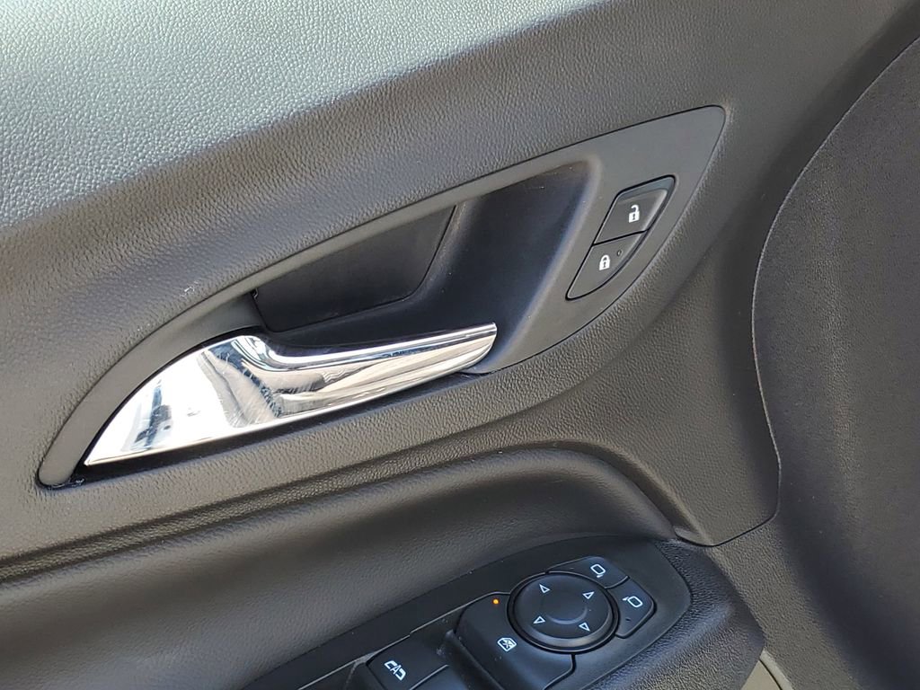 Used 2024 Chevrolet Equinox LT w/ LPO, Floor Liner Package FWD image 23