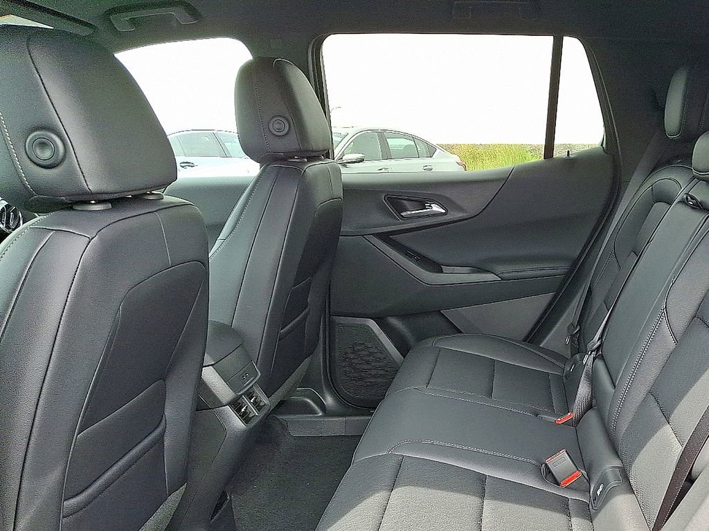 New 2026 Chevrolet Equinox LT w/ Convenience Package II image 7