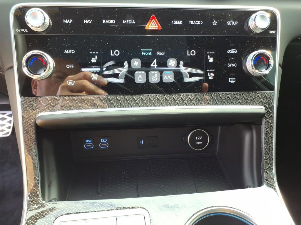 New 2026 Genesis GV80 3.5T e-SC AWD/4WD image 22