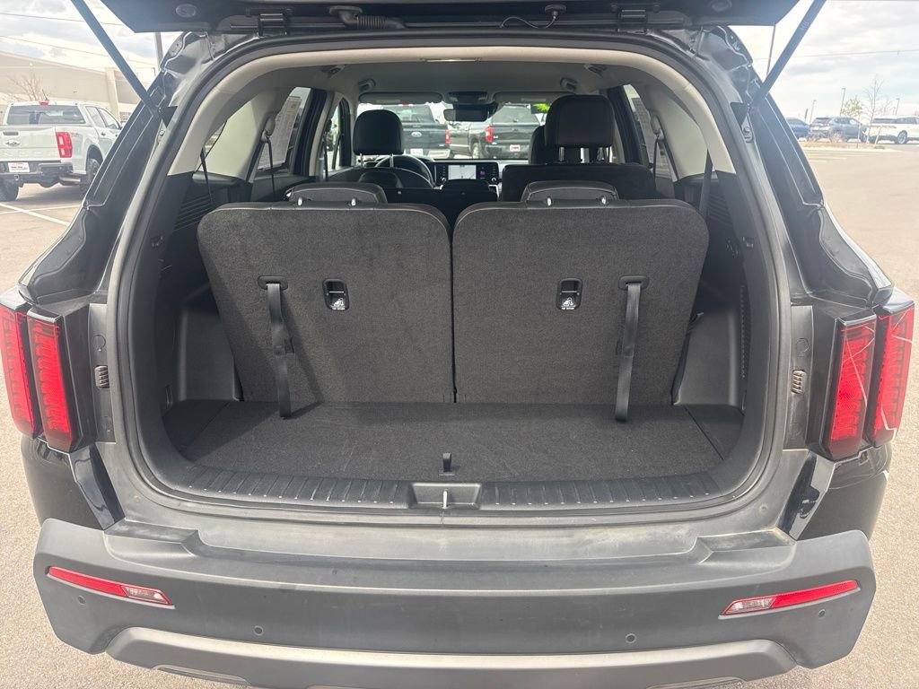 Used 2023 Kia Sorento S AWD/4WD image 29