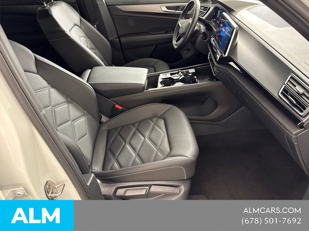 Used 2025 Volkswagen Atlas Cross Sport SE FWD image 17