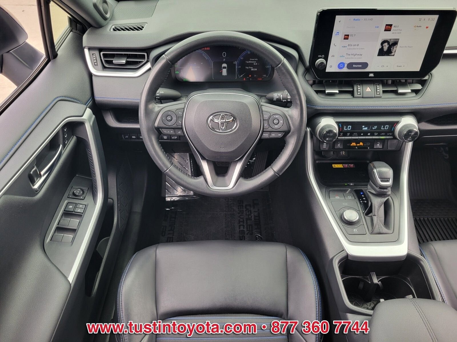 Used 2023 Toyota RAV4 XSE AWD/4WD image 12
