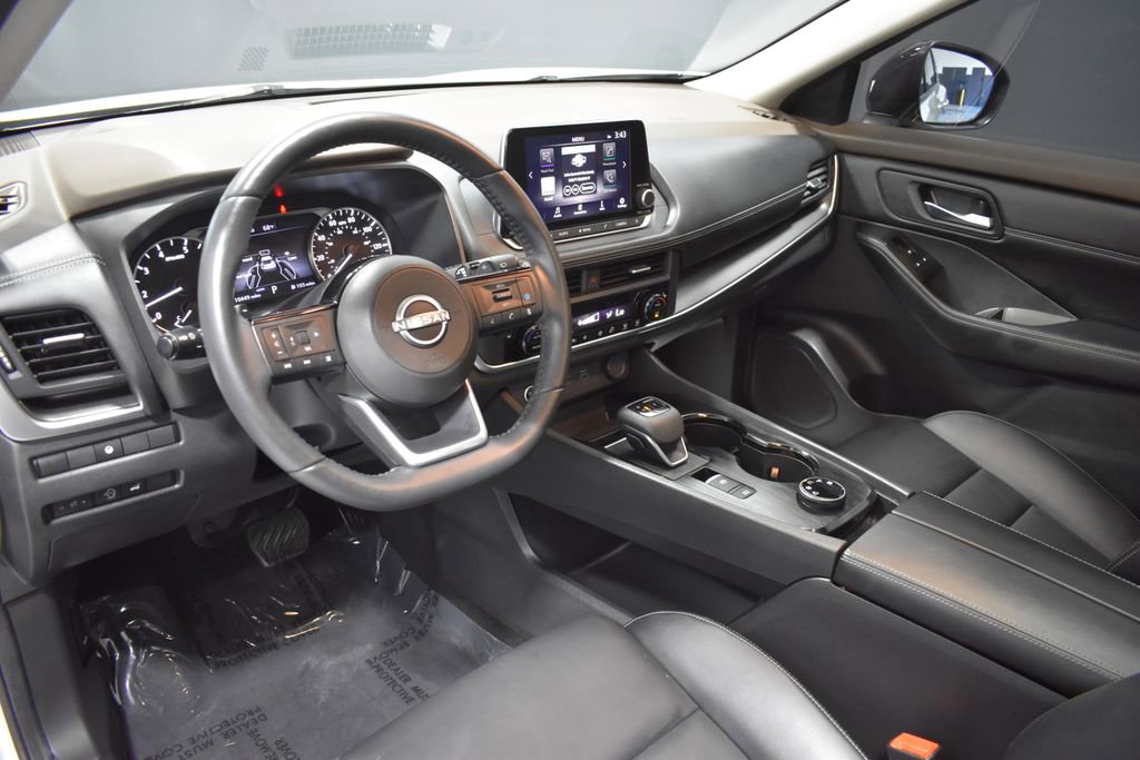 Certified 2023 Nissan Rogue SV w/ SV Premium B Package AWD/4WD image 4