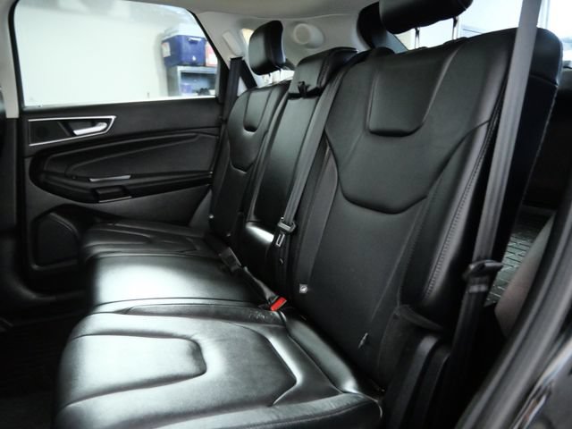 Certified 2018 Ford Edge Titanium w/ Technology Package AWD/4WD image 14