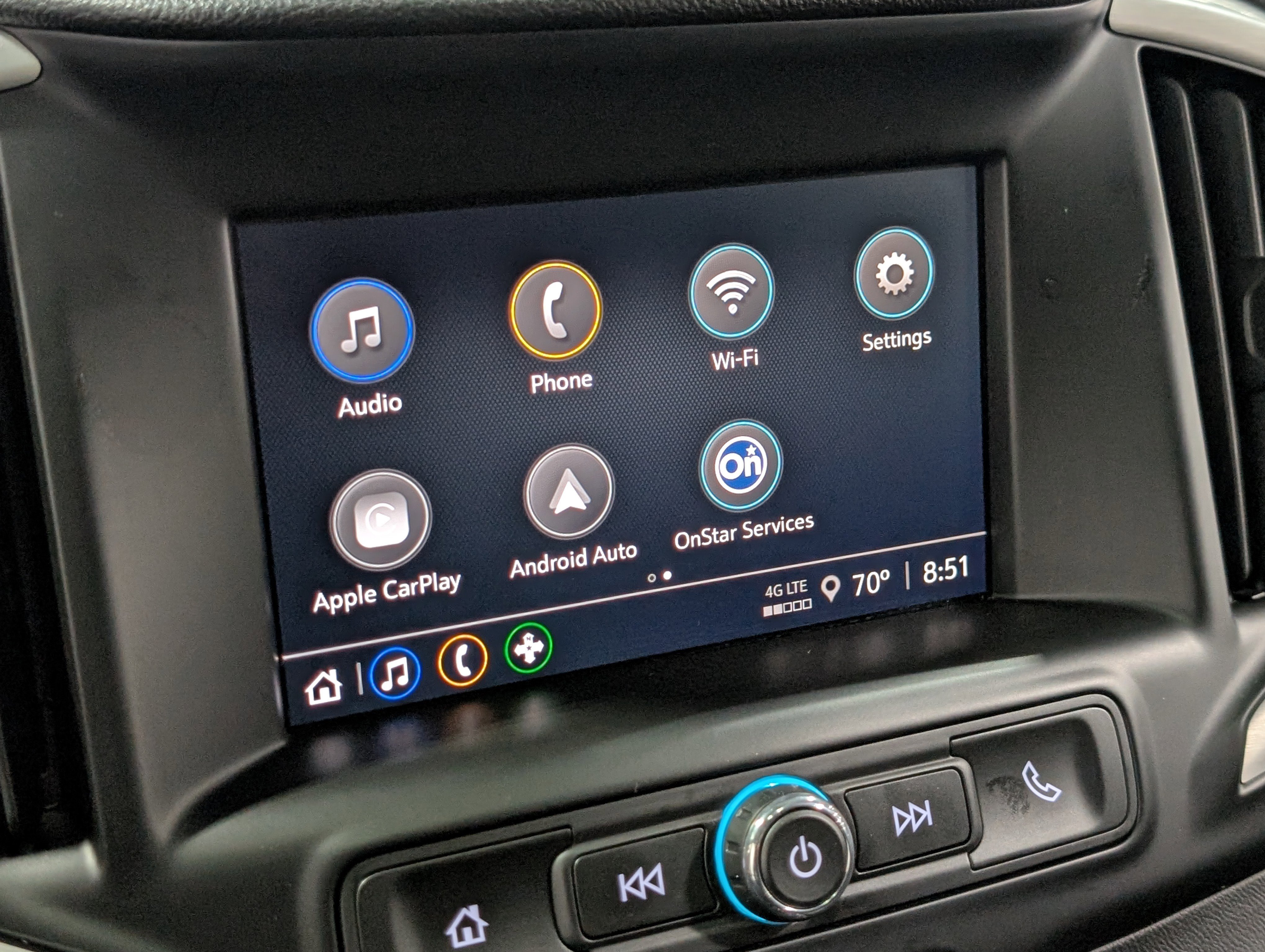 Used 2024 GMC Terrain SLE image 17