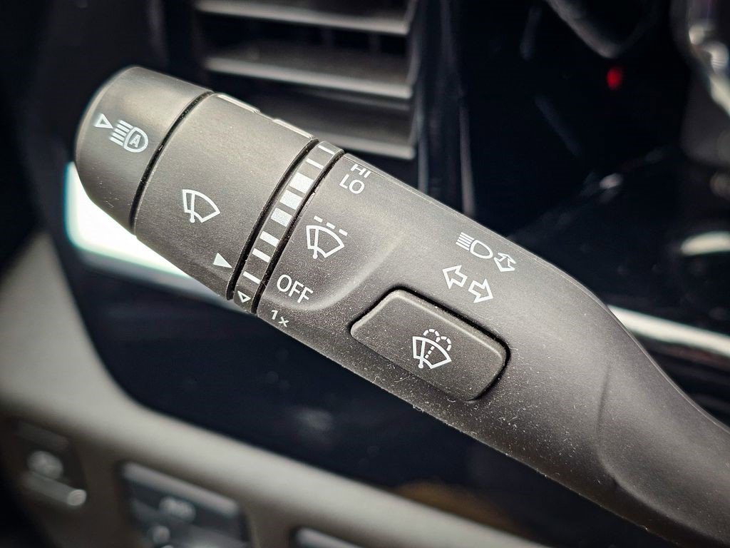 Certified 2024 GMC Sierra 1500 SLE w/ Preferred Package image 18