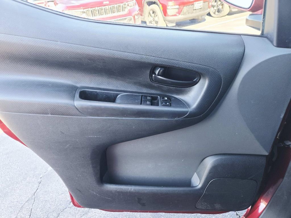 Used 2020 Nissan NV200 SV image 30