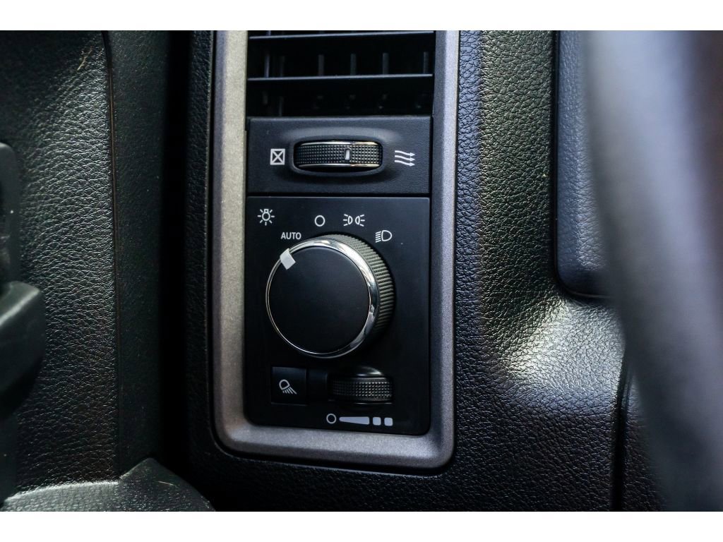 Used 2014 RAM 1500 Tradesman w/ Exterior Appearance Group image 27