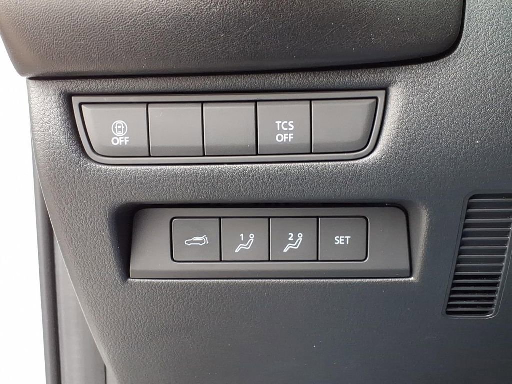 Certified 2025 MAZDA CX-50 AWD 2.5 S w/ Weather Package image 17