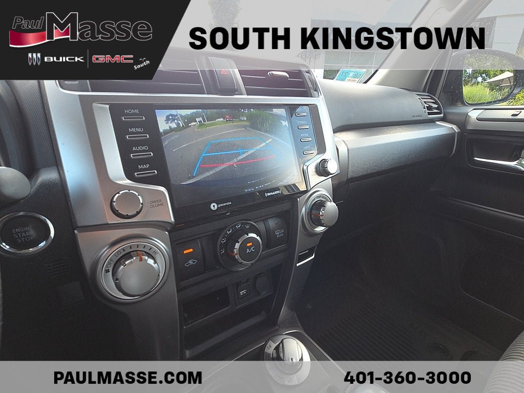 Used 2022 Toyota 4Runner SR5 AWD/4WD image 13