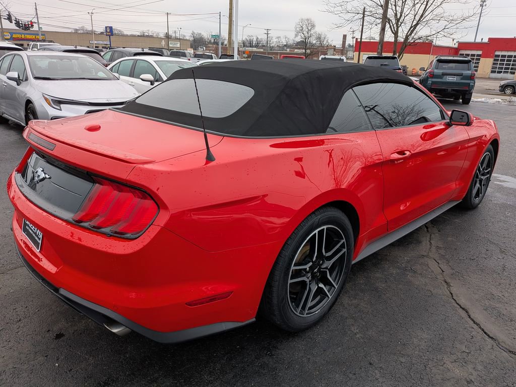Used 2022 Ford Mustang Premium image 7