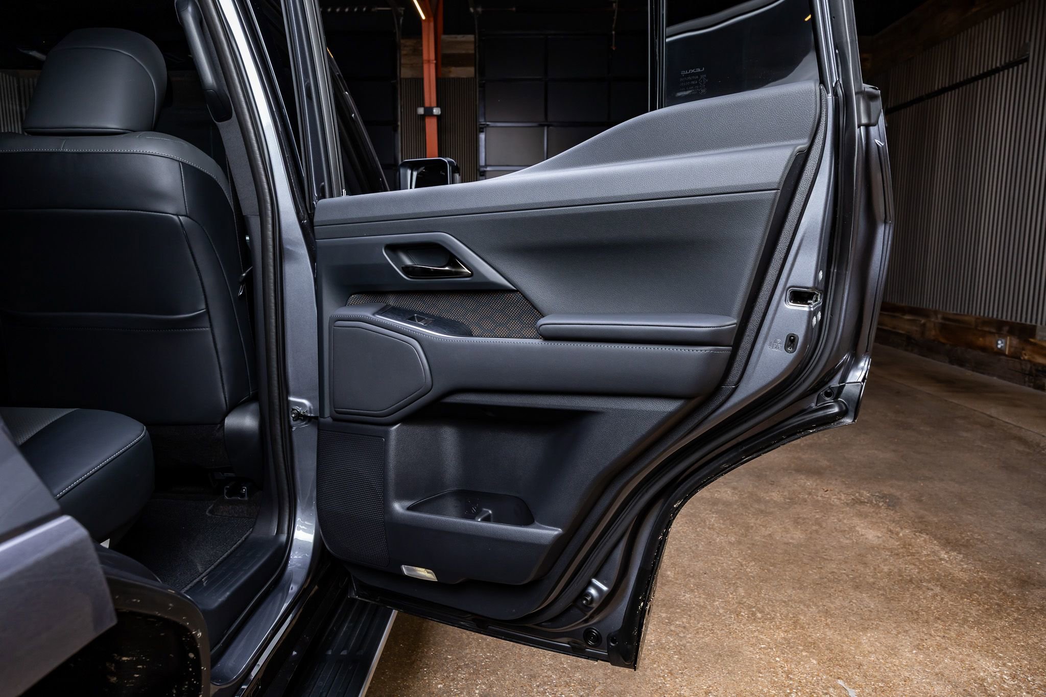 Used 2025 Lexus GX 550 550 Premium+ w/ Cold Area Package image 40