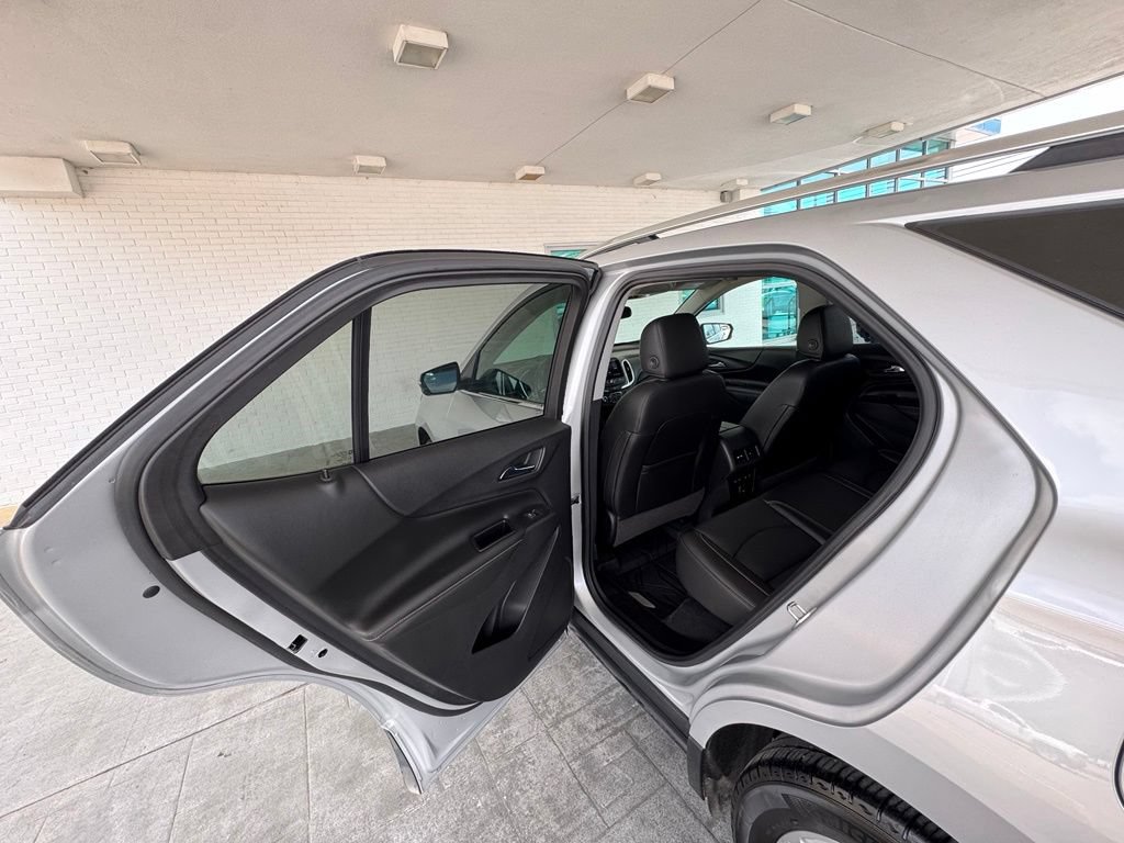 Used 2020 Chevrolet Equinox Premier AWD/4WD image 19