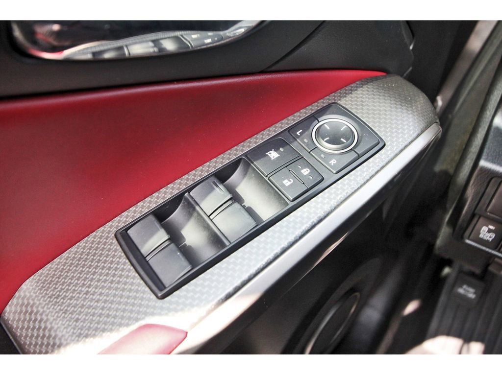 Used 2016 Lexus IS 350 image 23