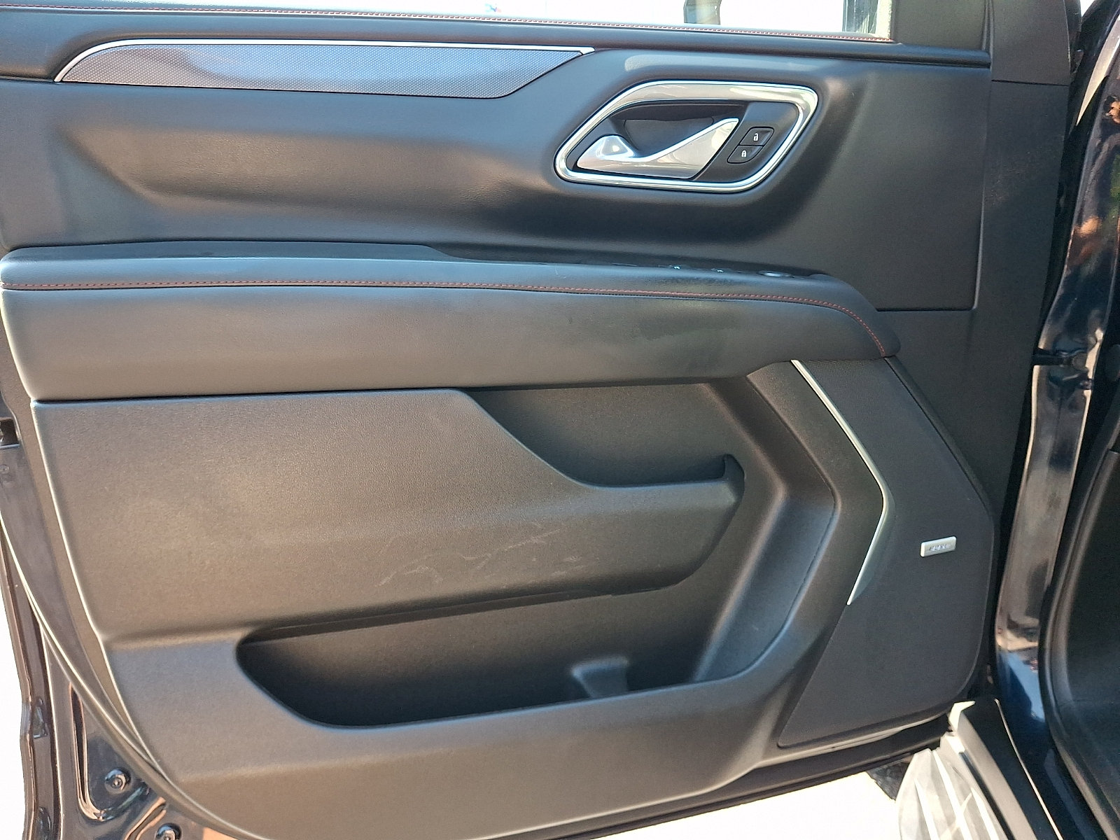 Certified 2023 Chevrolet Suburban RST AWD/4WD image 14