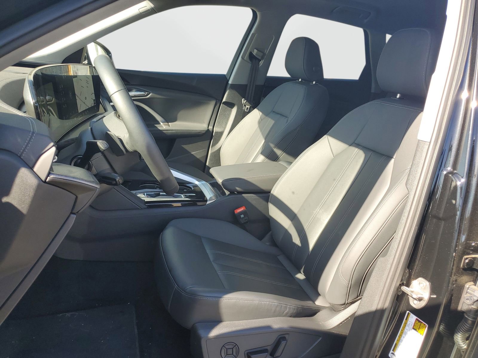 Used 2025 Audi Q5 Premium w/ Convenience Package image 18