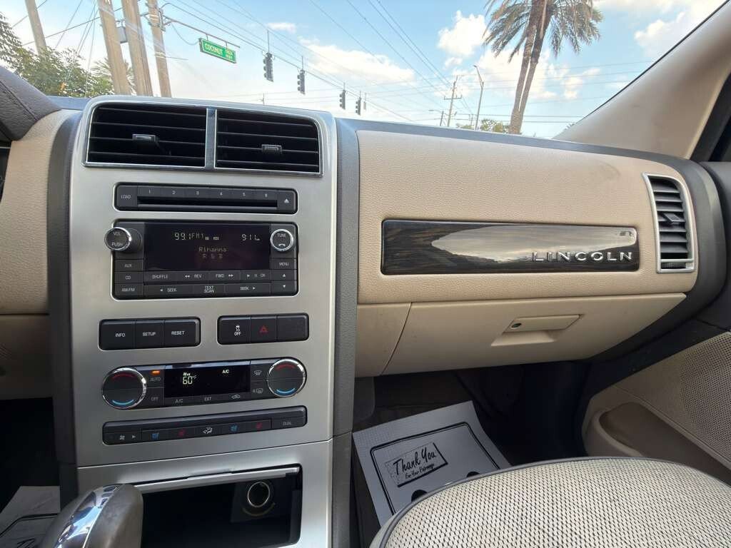 Used 2009 Lincoln MKX 2WD image 16