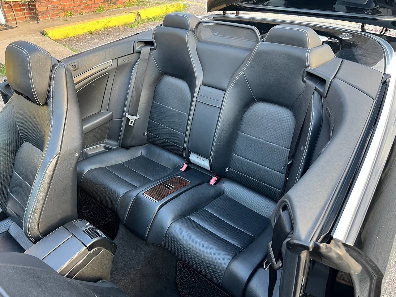 Used 2011 Mercedes-Benz E 550 Cabriolet image 16